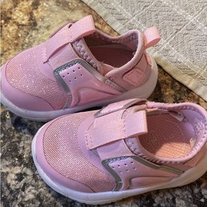 Baby shoes size 3